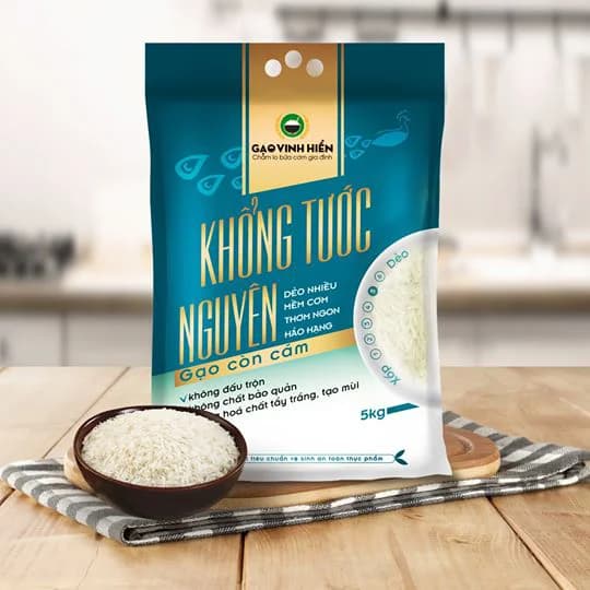 Tìm hiểu về gạo còn cám Khổng Tước Nguyên Vinh Hiển